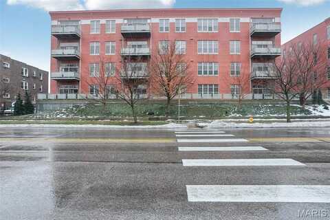 6340 Clayton Road, Saint Louis, MO 63117