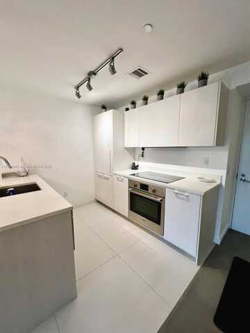 undefined, Miami, FL 33137