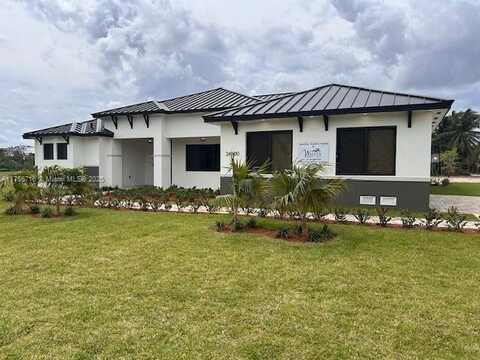 24480 SW 209th Pl, Homestead, FL 33031