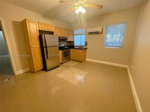 1021 NW 3rd St, Miami, FL 33128