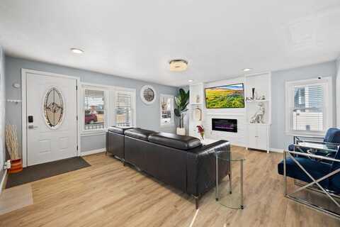 227 Myrtle St, Rockland, MA 02370