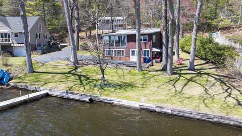 114 Westwood Dr, Sturbridge, MA 01566