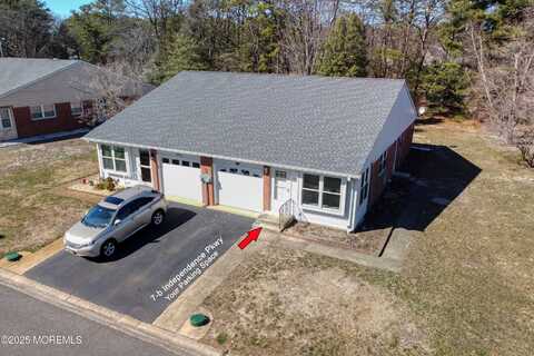 7 Independence Parkway, Whiting, NJ 08759