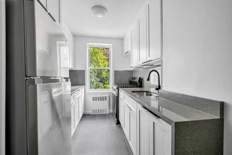 86-11 34th Avenue, Jackson Heights, NY 11372