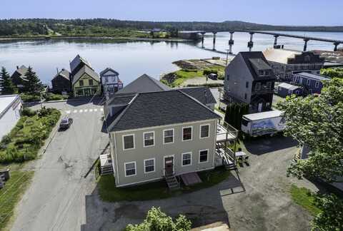 6 School Street, Lubec, ME 04652
