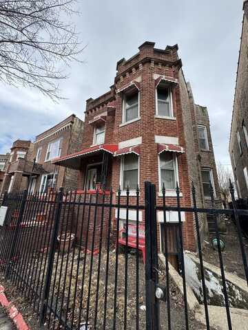 3624 W Flournoy Street, Chicago, IL 60624