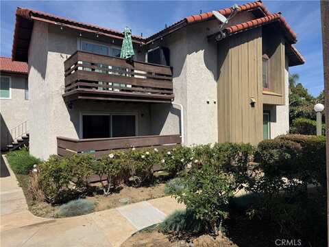 1305 Brentwood Circle, Corona, CA 92882