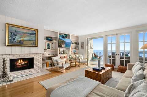 716 Cliff Drive, Laguna Beach, CA 92651