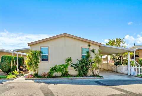3101 S Fairview Street, Santa Ana, CA 92704