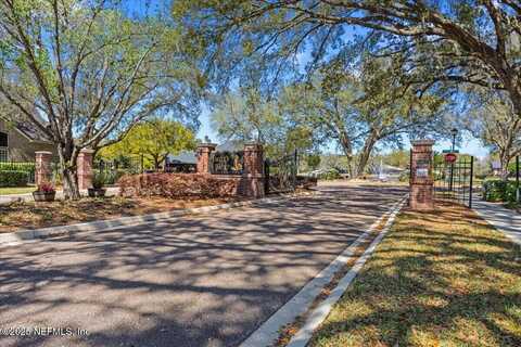 EMILYS WALK Drive W, Jacksonville, FL 32221