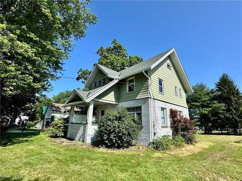13479 Louisville Street NE, Paris, OH 44669