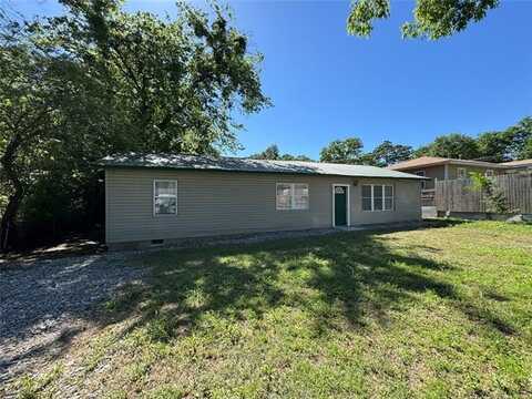 111 N Logan Drive, Tahlequah, OK 74464