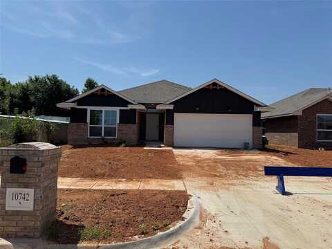 10742 Painted Turtle Way, Midwest City, OK 73130