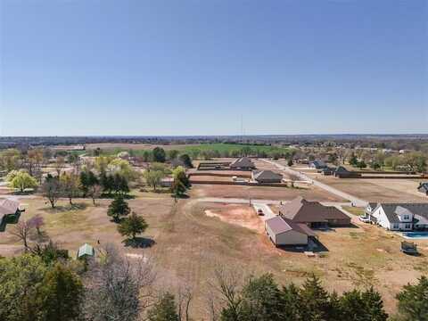 70 Kristin Court, Shawnee, OK 74804