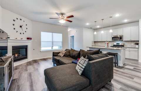 233 Greenhill Street, Glenn Heights, TX 75154