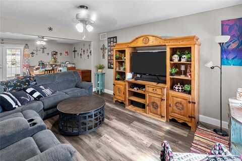 1108 Center Street, Cleburne, TX 76033