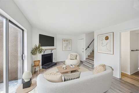 4044 Buena Vista Street, Dallas, TX 75204