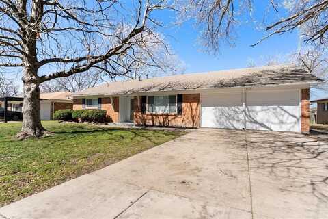 6100 Walraven Circle, Fort Worth, TX 76133