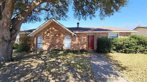 2110 Blue Ridge Trail, Grand Prairie, TX 75052