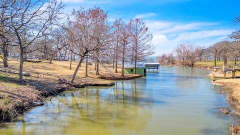 120 Littlefield Drive, East Tawakoni, TX 75472