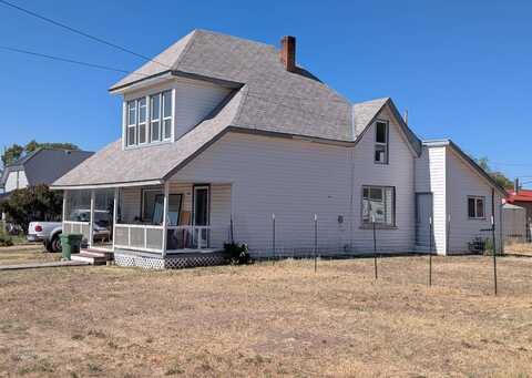 566 N Fairview Ave, Burns, OR 97720