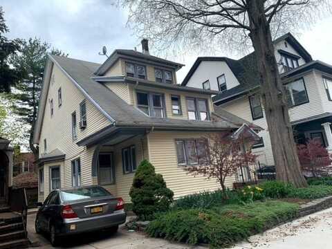 642 East 26th Street, brooklyn, NY 11210