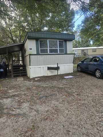 212 Stacey Tucker Cir, Gastonia, NC 28056