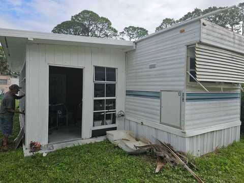 4115 Aurora Rd, Melbourne, FL 32934