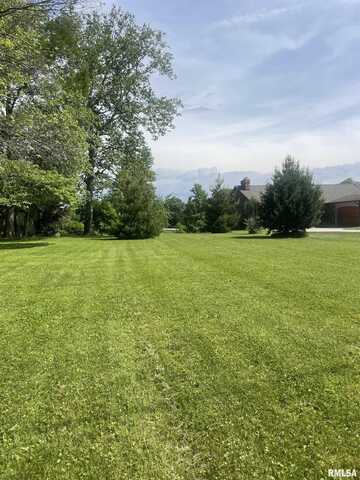 68 NORTH SHORE Drive, Petersburg, IL 62675