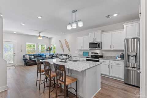 14357 Gardenglen Dr, Pensacola, FL 32507