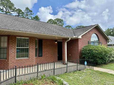 12465 Red Cloud Dr, Pensacola, FL 32507