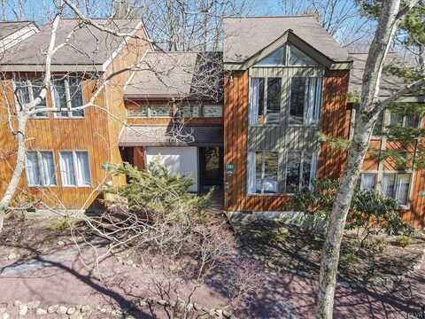 75 Warbler Court, Lake Harmony, PA 18624
