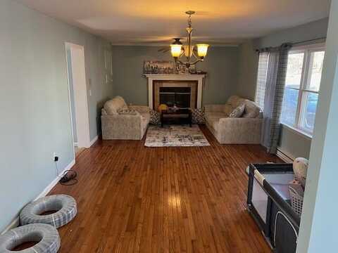 1127 Steele Circle, Bushkill, PA 18324