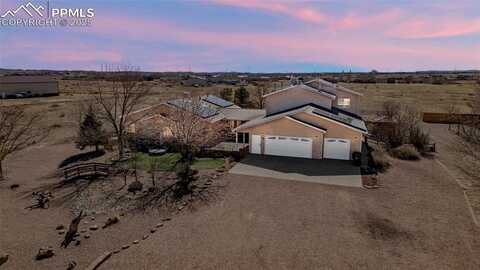 966 E Desert Cove Drive, Pueblo, CO 81007