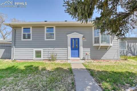 200 E Circle Drive, Canon City, CO 81212