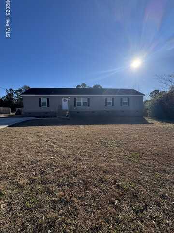 174 Sanders Drive, Hubert, NC 28539