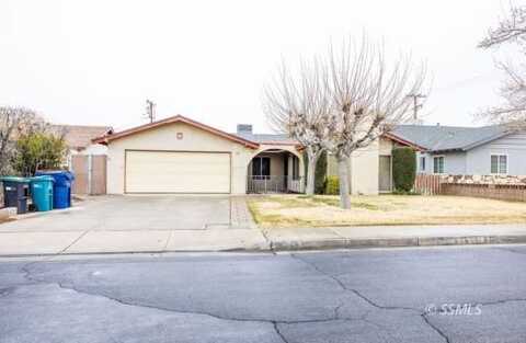 117 S Holly Canyon DR, Ridgecrest, CA 93555
