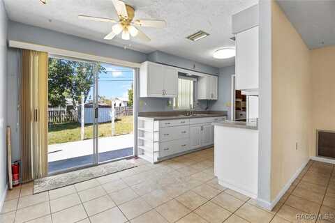 230 S Jackson Street, Beverly Hills, FL 34465
