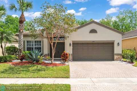 5780 Saddle Trail Ln, Lake Worth, FL 33449