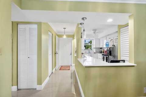 6100 NW 44th St, Lauderhill, FL 33319