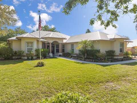 555 Cross Creek Circle, Sebastian, FL 32958