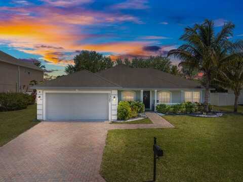 1327 Scarlet Oak Circle, Vero Beach, FL 32966
