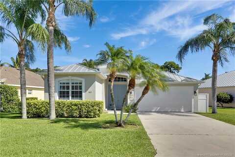 465 NW Sunflower Place, Jensen Beach, FL 34957