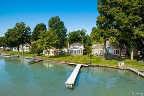 11375 SW Torch Lake Drive, Rapid City, MI 49676