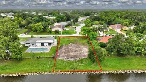 2583 SW Chestnut Lane, Port Saint Lucie, FL 34953