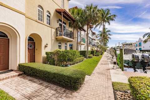 820 Virginia Garden Drive, Boynton Beach, FL 33435