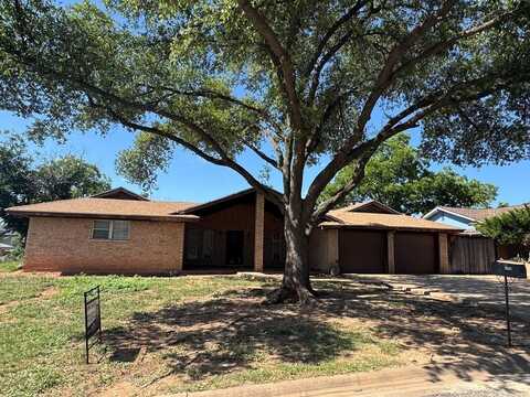 2819 Lindenwood Dr, San Angelo, TX 76904