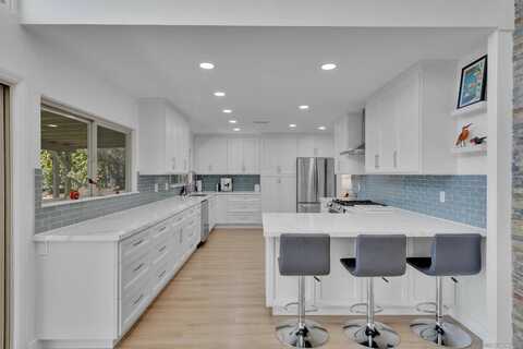 14318 Sandown Ct, Poway, CA 92064