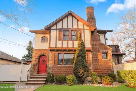 63 Riegelmann Street, Staten Island, NY 10302