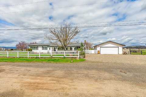 4423 Avenue E, White City, OR 97503